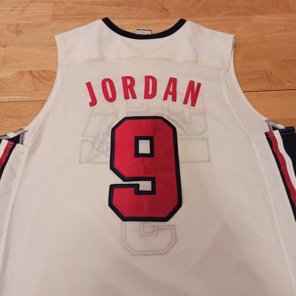 Nike Michael Jordan USA team dream basketball Jersey. Size large - Picture 10 of 10